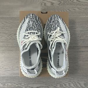 Yeezy Boost 350 V2 Zebra